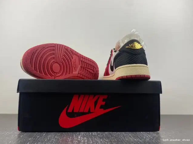 Reps LUCY FN0432-017 Trophy OG Home Air Room Jordan 1 x Low 0418